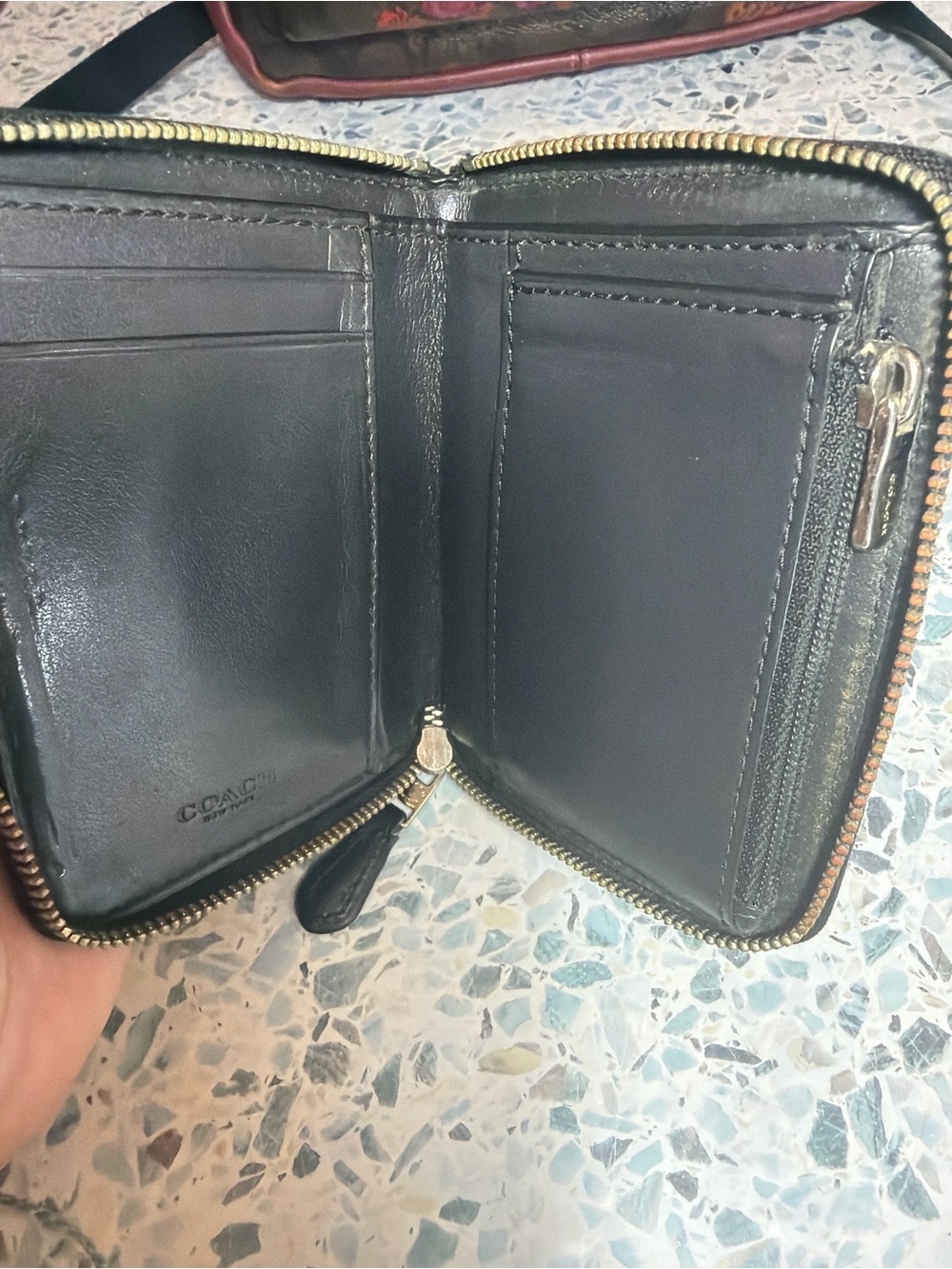 Coach Black Signature Coated Canvas Zip Around Wallet - Picture 6 of 8